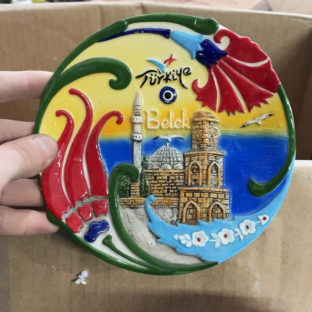 摆件   磕碰。封釉。