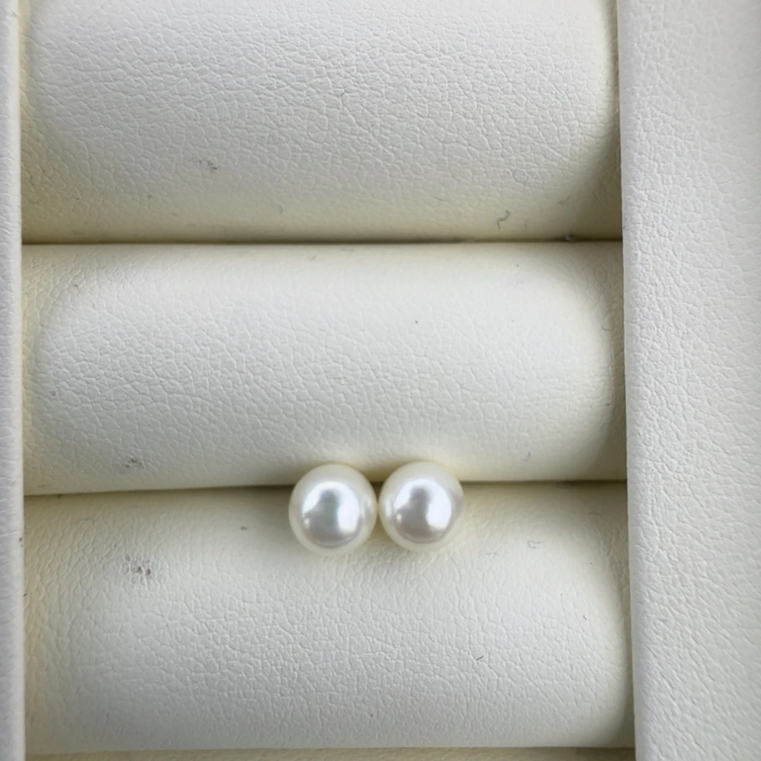 18K金镶嵌耳饰海水珍珠akoya正圆对珠素钉冷白光6-6.1mm