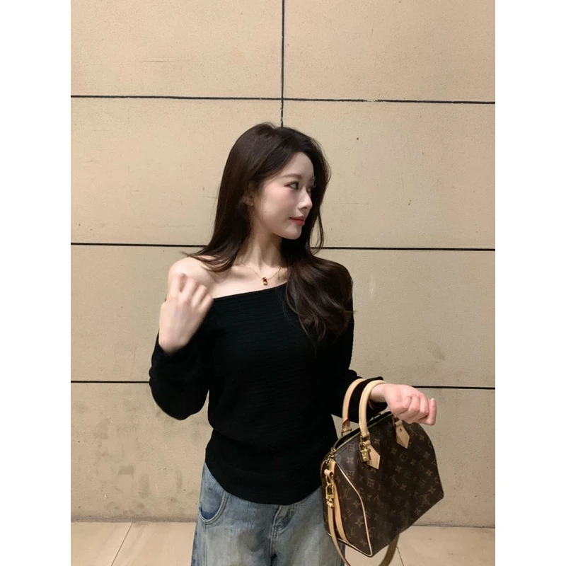 【CHUN】春季新款斜肩长袖针织衫女春季修身纯欲露肩上衣女