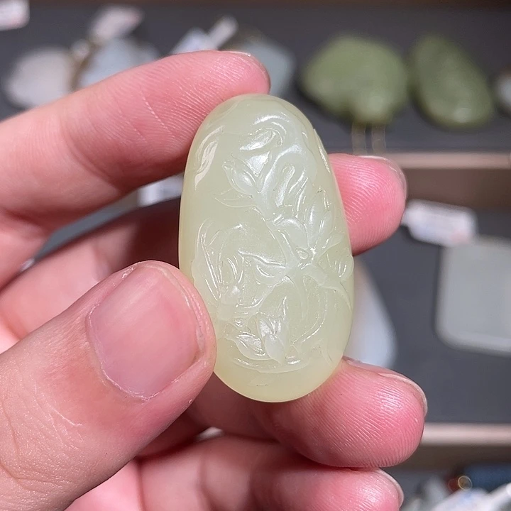 和田玉（糖玉）未镶嵌挂件