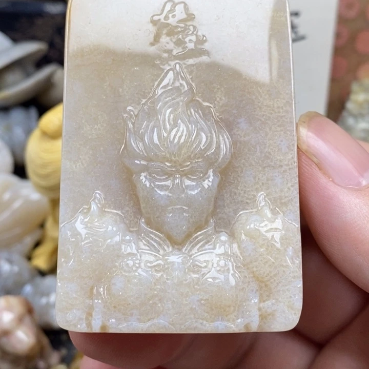 硅化珊瑚（珊瑚玉）未镶嵌颈饰