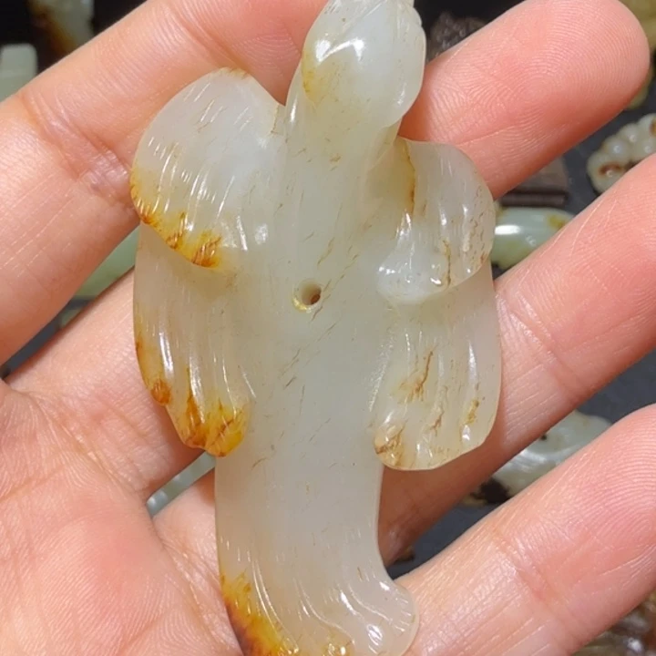 用***9和田玉（糖玉）未镶嵌挂件