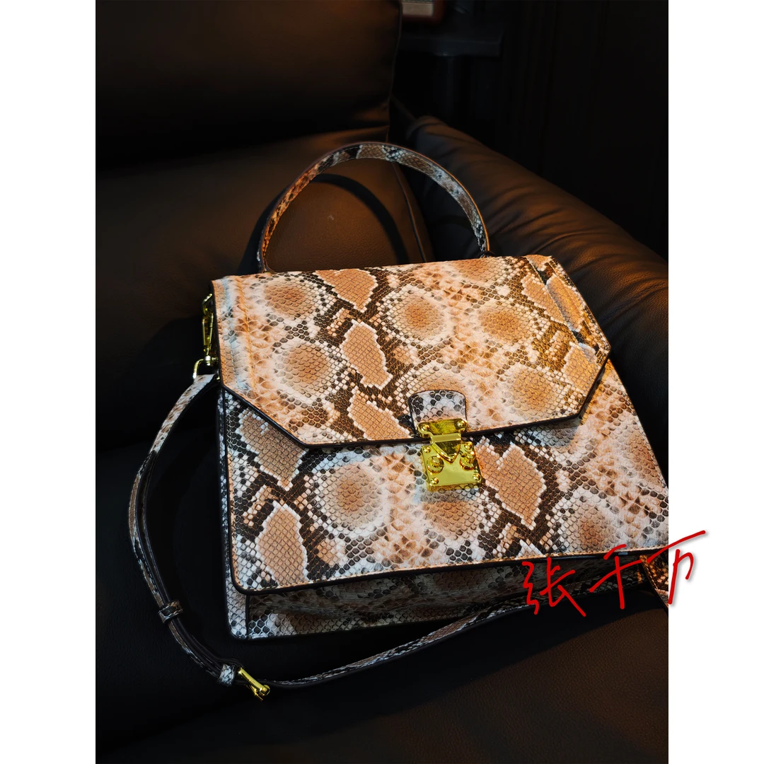 ZZFY2K黑棕蛇纹小众大号手提包洋气女士印花时尚