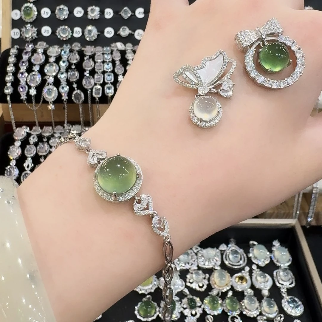 银S925镶嵌蛇纹石玉手链鲨***觉