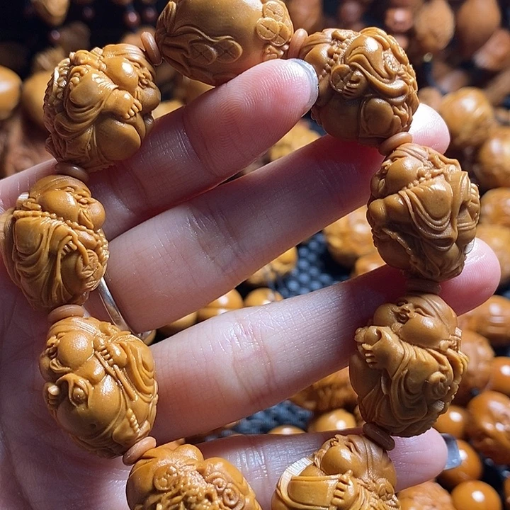 吊坠橄榄核瑞兽财神