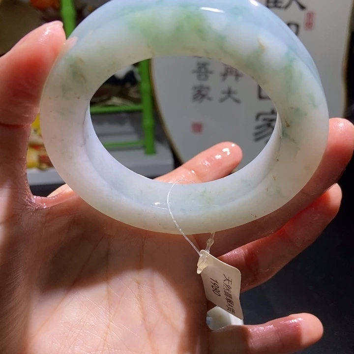 定制翡翠未镶嵌手镯定制