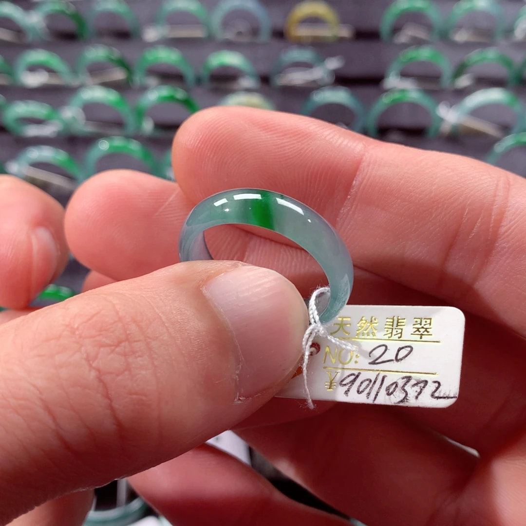 翡翠未镶嵌戒指翡翠戒指