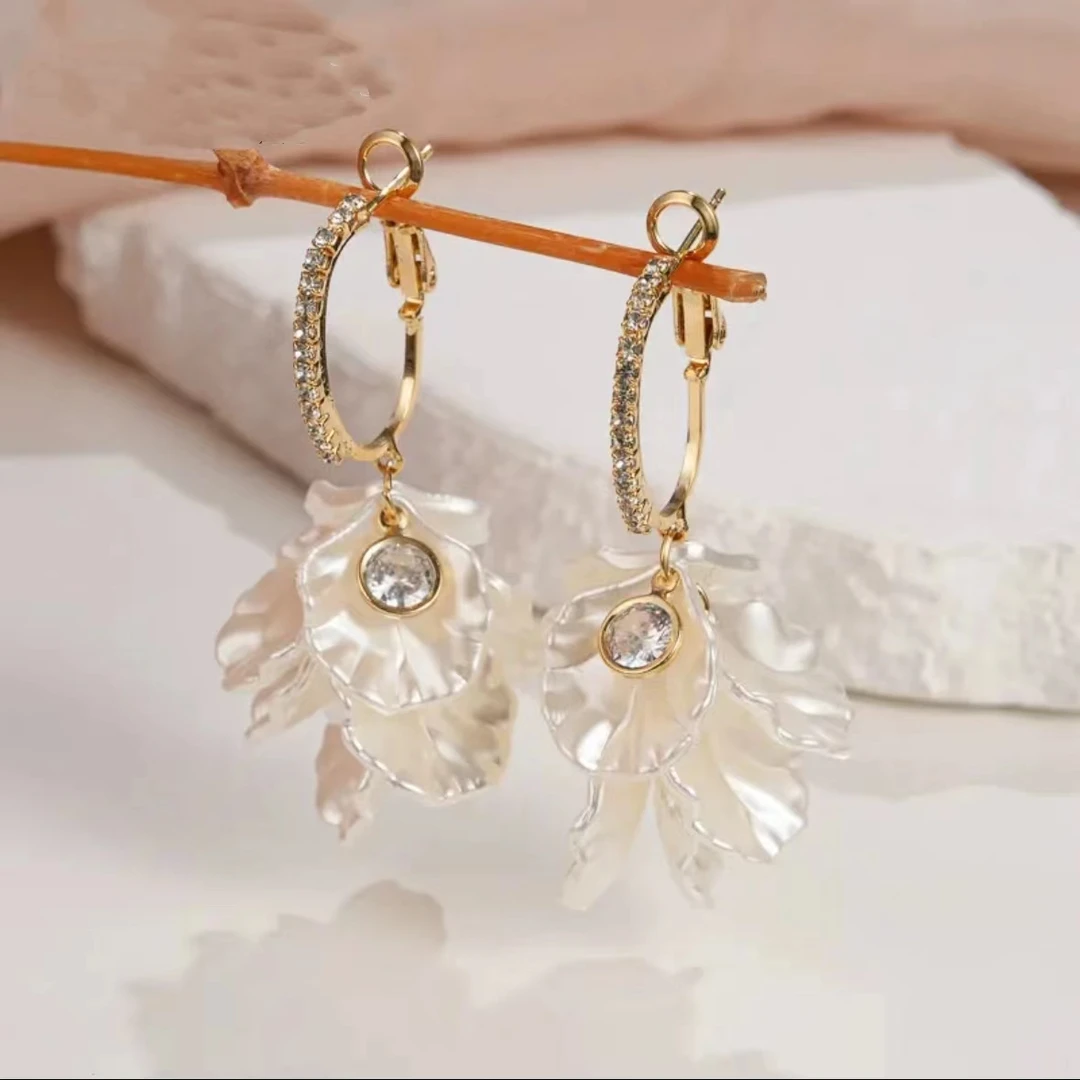 铜合金耳饰 气质轻奢百搭简约简约优雅精致网红设计师耳环F3108