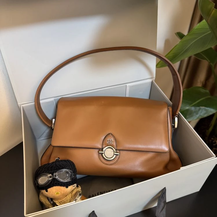 95新/巴黎世家/包包/[251231NKWC]/C8856030574