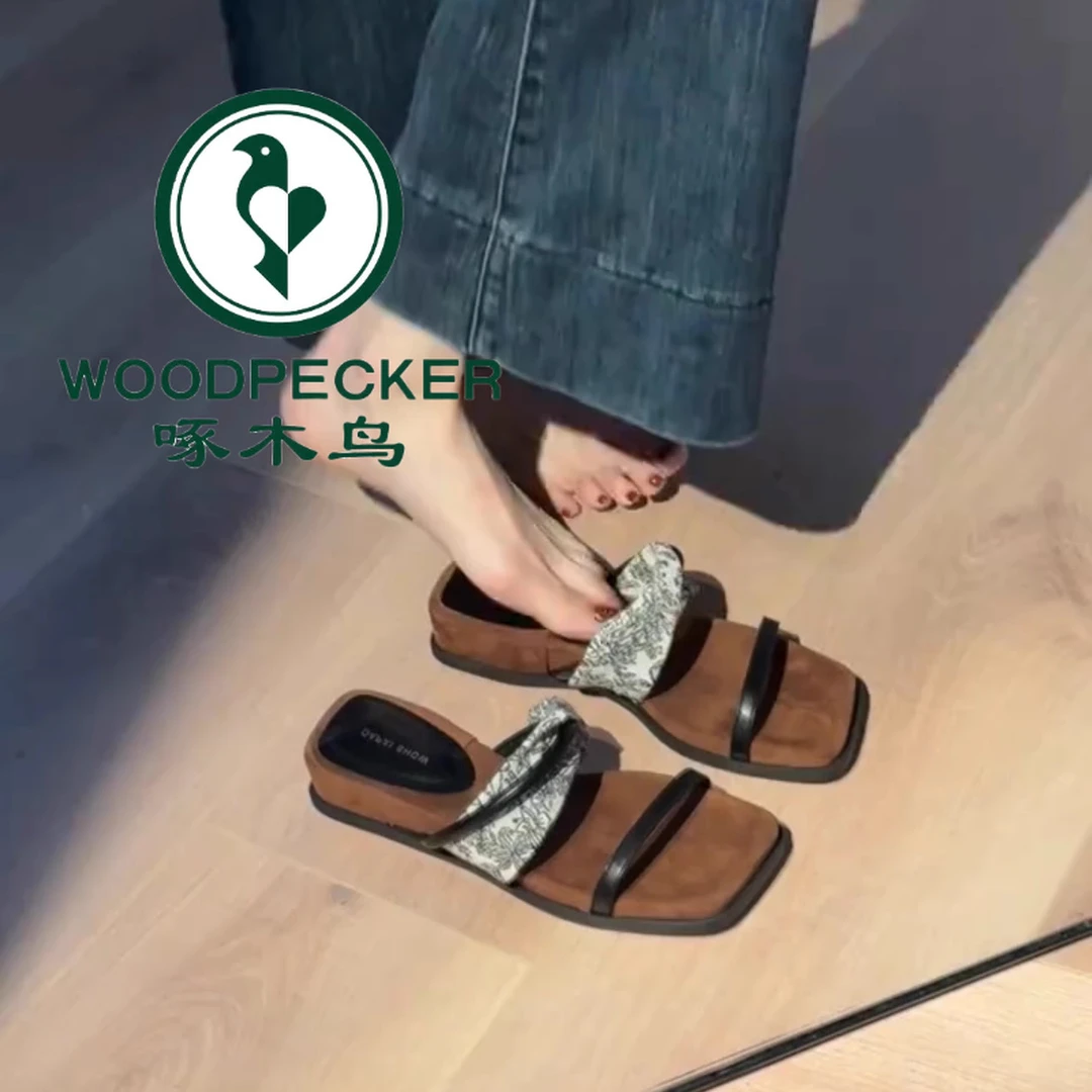 啄木鸟坡跟法式一字拖鞋女夏外穿2025新款小众配裙子厚底凉拖鞋女