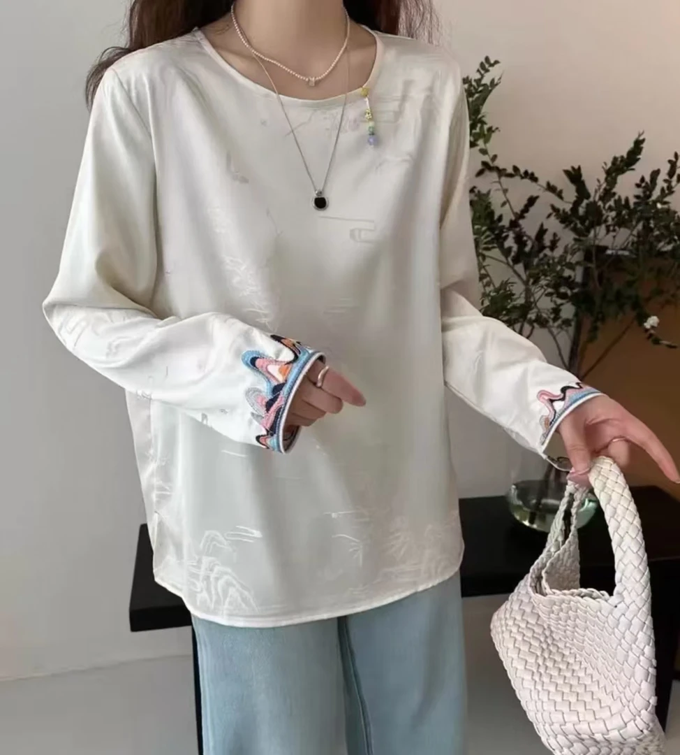 【芊朵专属】25009新中式重工设计圆领刺绣上衣2025新春爆款