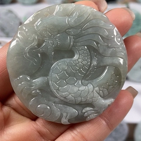 翡翠颈饰未镶嵌龙行天下福利