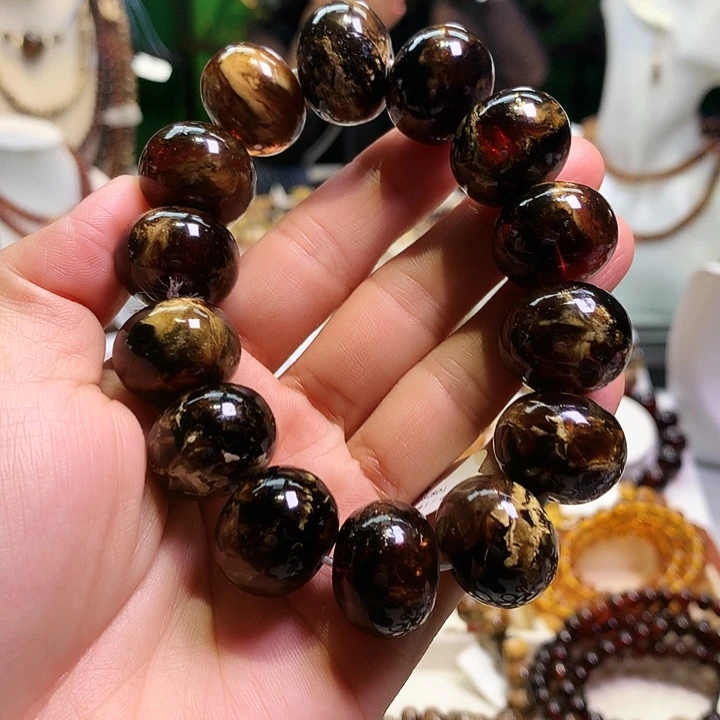 x***9琥珀未镶嵌裸石今天