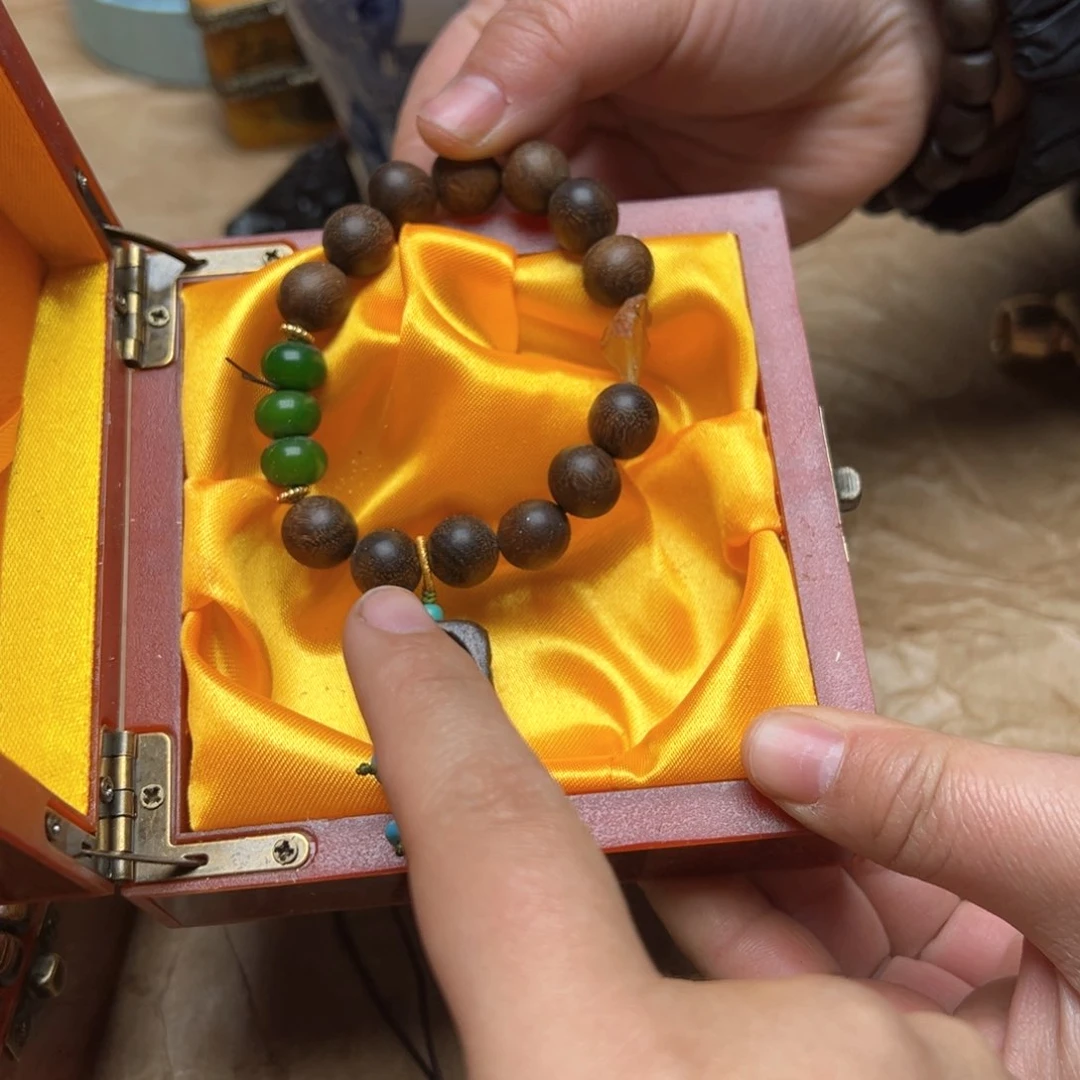 大叶紫檀（黑酸枝木类）