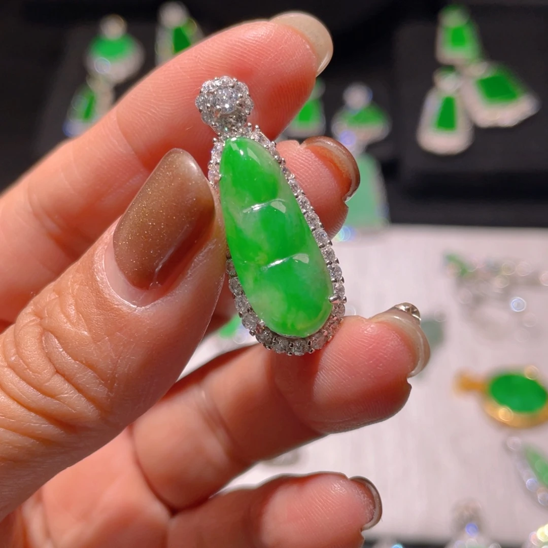 翡翠颈饰银S925镶嵌精品