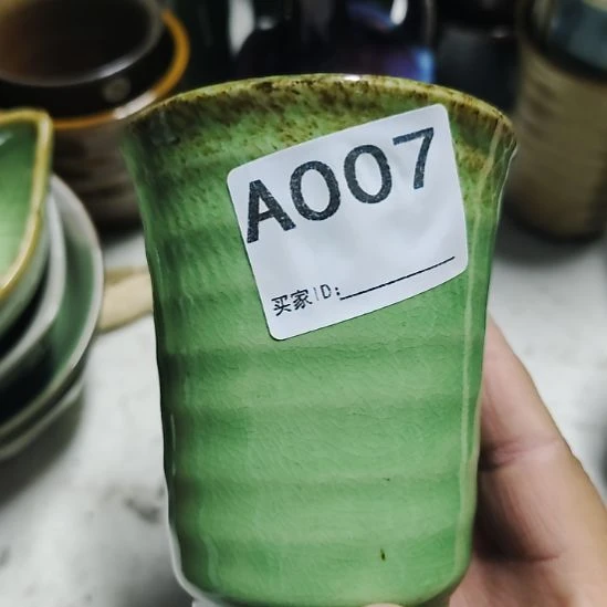 瓷片五厂，七厂各种摆件，瓷片，均有瑕疵！