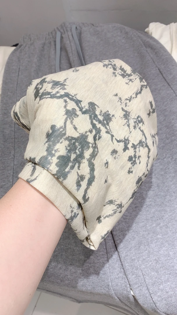 宝衣家 米杏梅花扎染天丝短袖衫