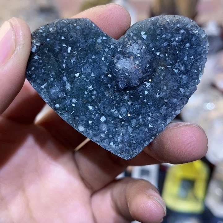 水晶摆件未镶嵌爱心