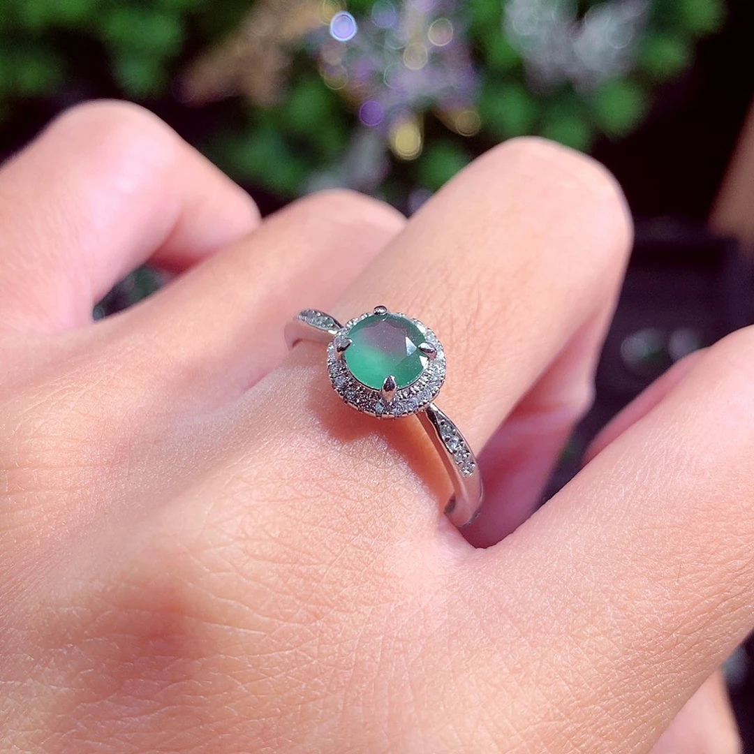 颈饰未镶嵌翡翠天然