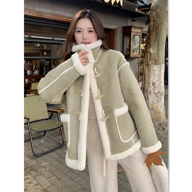 （女装）160 牛角扣加绒厚实保暖皮毛一体外套