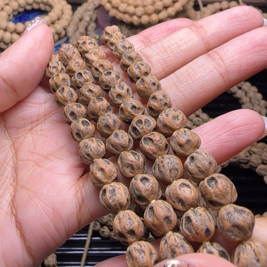 汽****柏香籽/百香籽吊坠