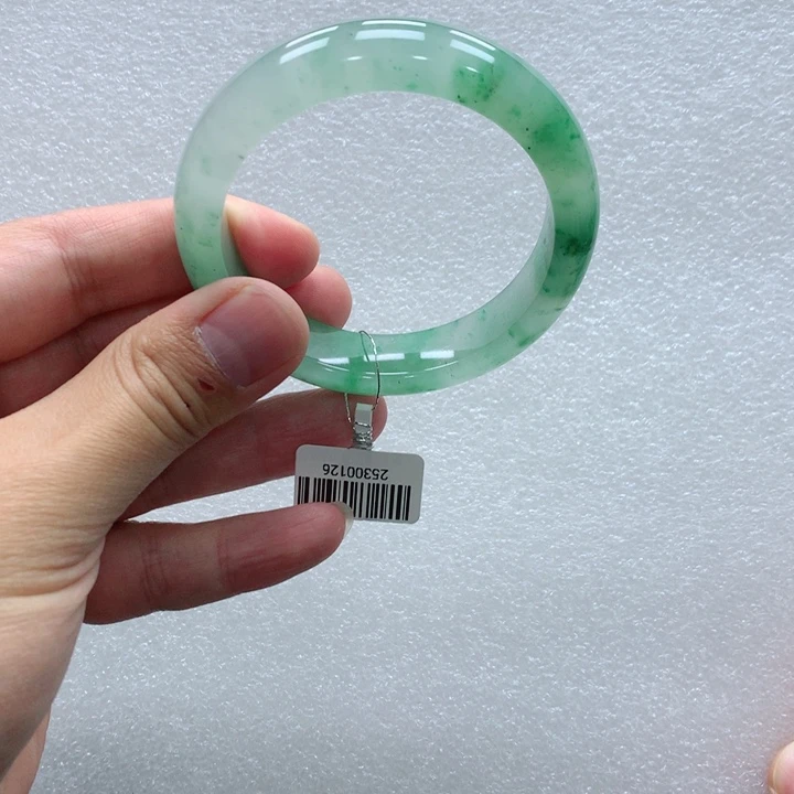 石英质玉未镶嵌手镯青青56-多人