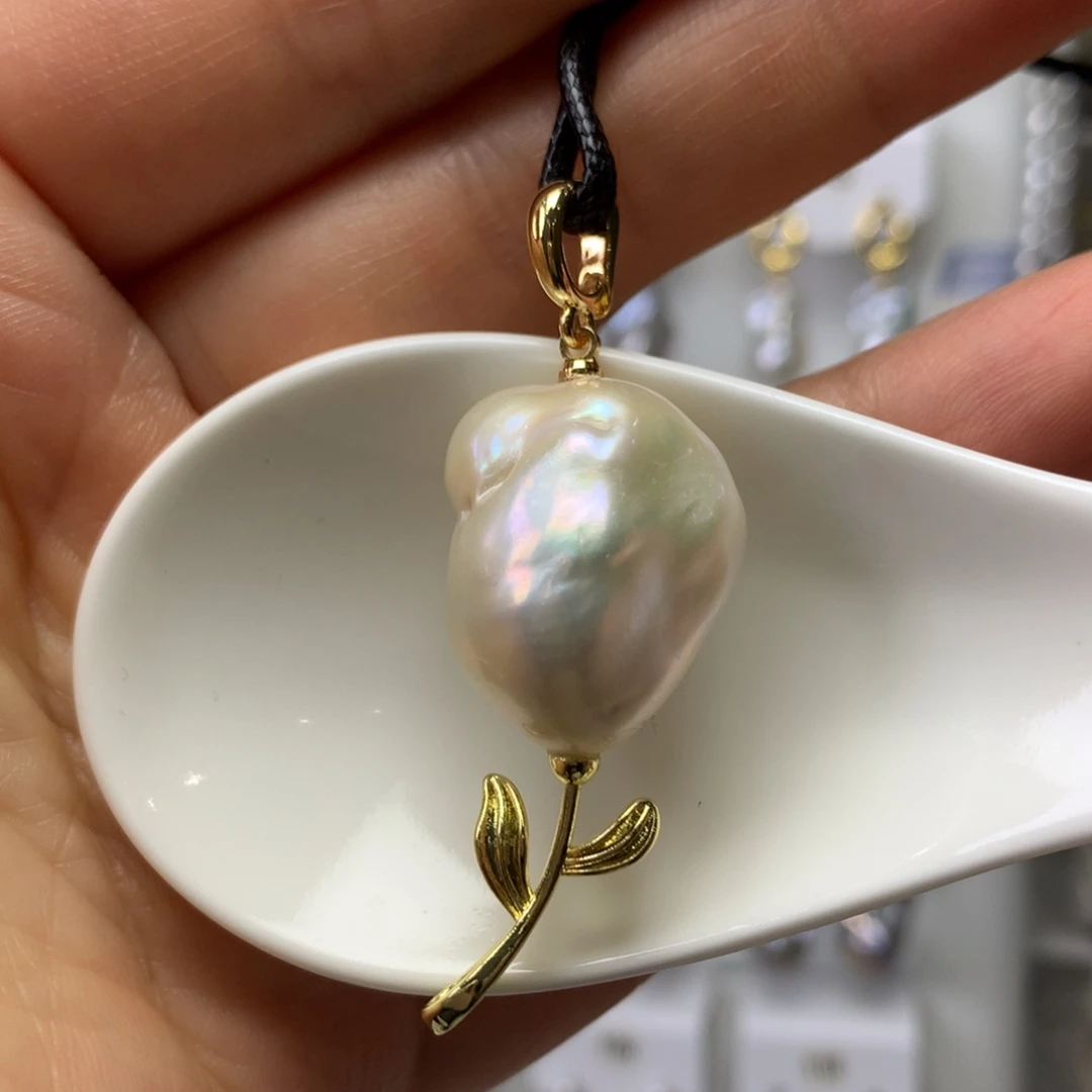 未镶嵌颈饰淡水珍珠