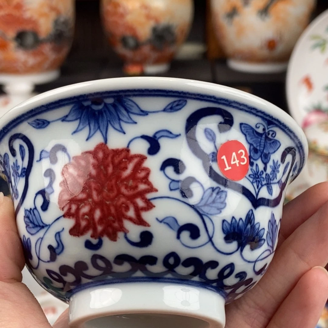 陶瓷的设计师是一个