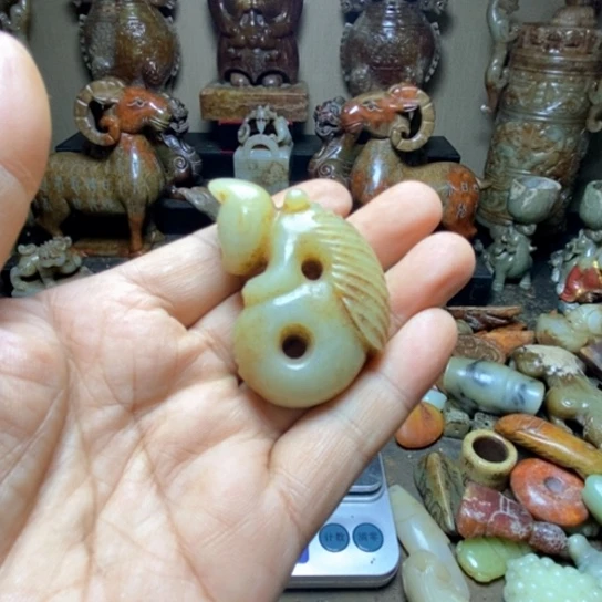 未镶嵌和田玉挂件