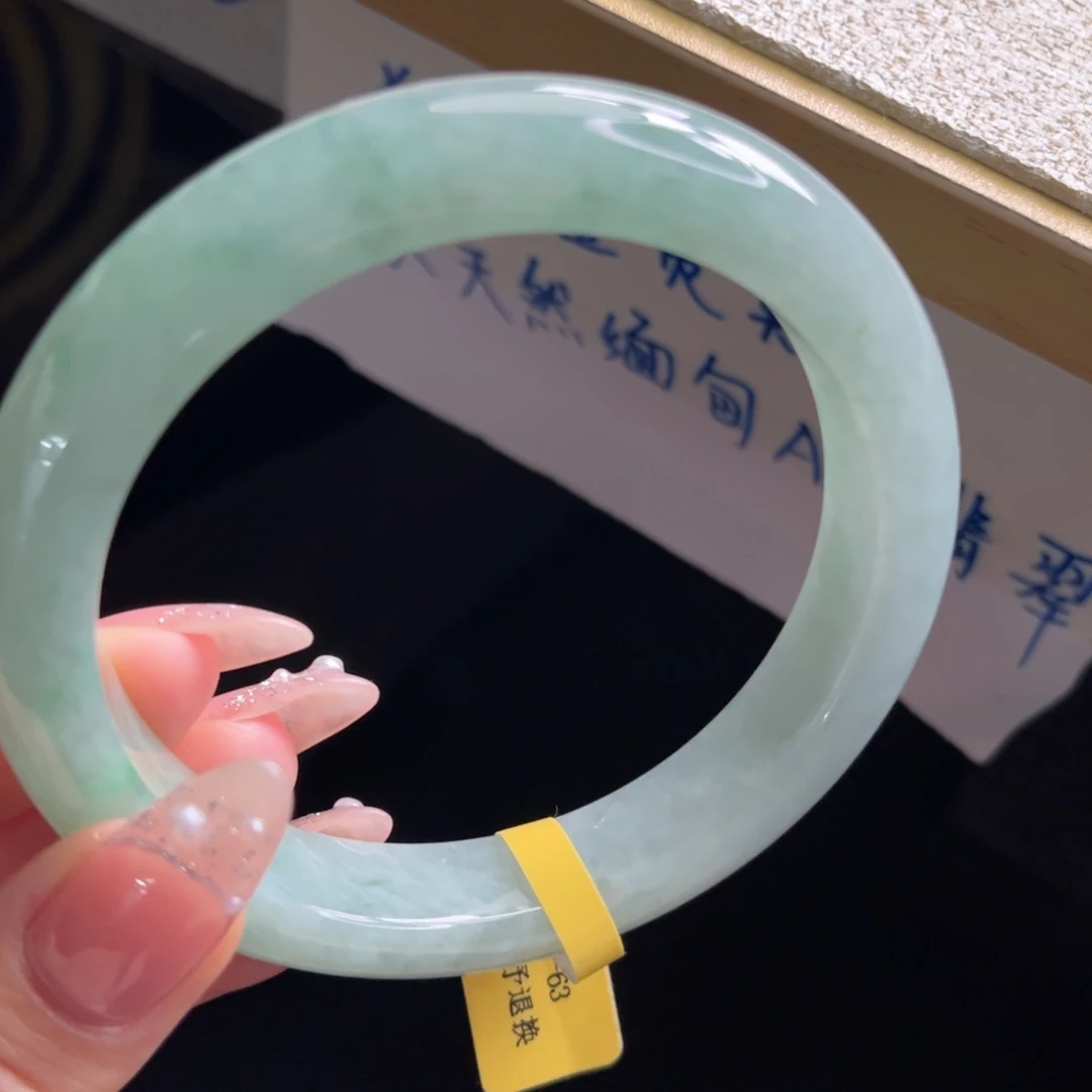 翡翠未镶嵌手镯手镯