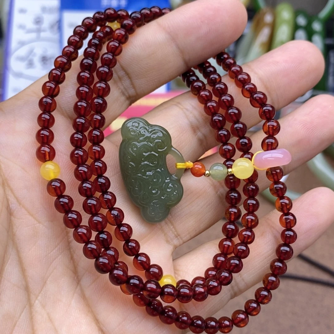 和田玉未镶嵌吊坠(不含链)