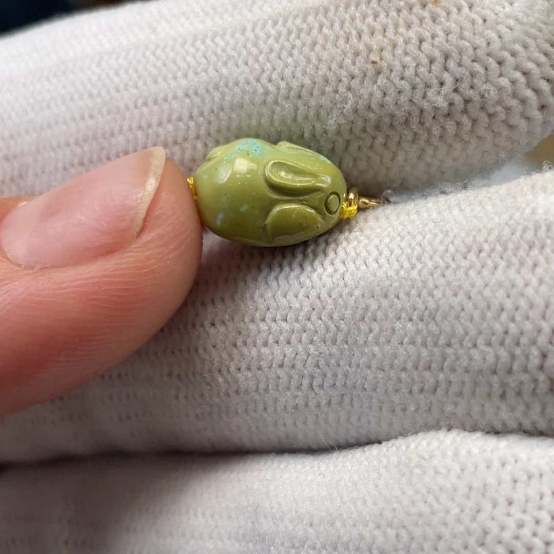 绿松石未镶嵌挂件