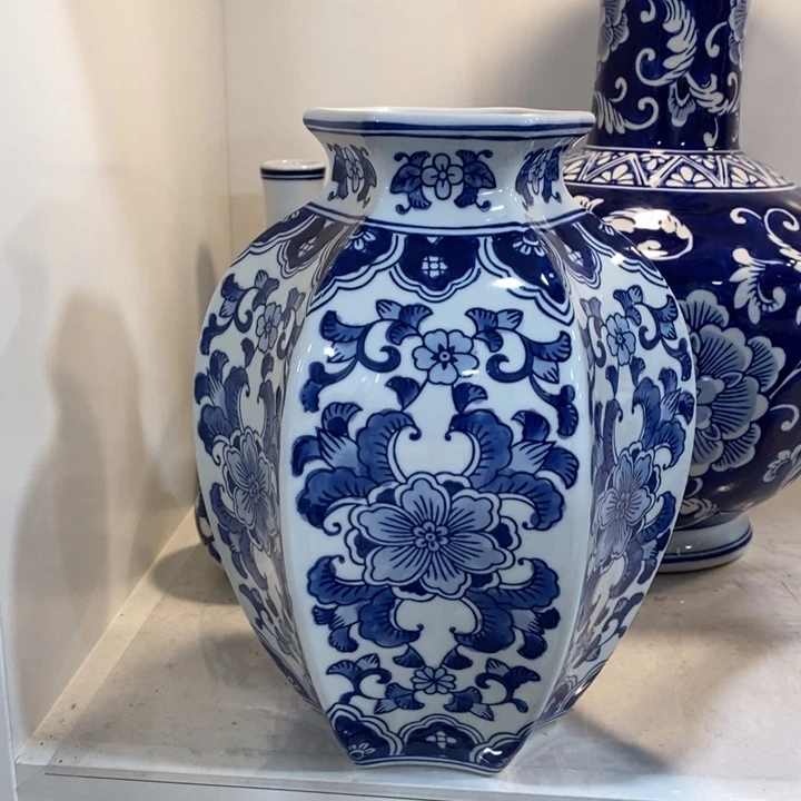 【闪购商品】摆件陶瓷六角花瓶摆件