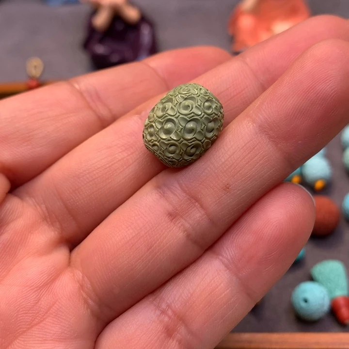 绿松石颈饰未镶嵌张*喝