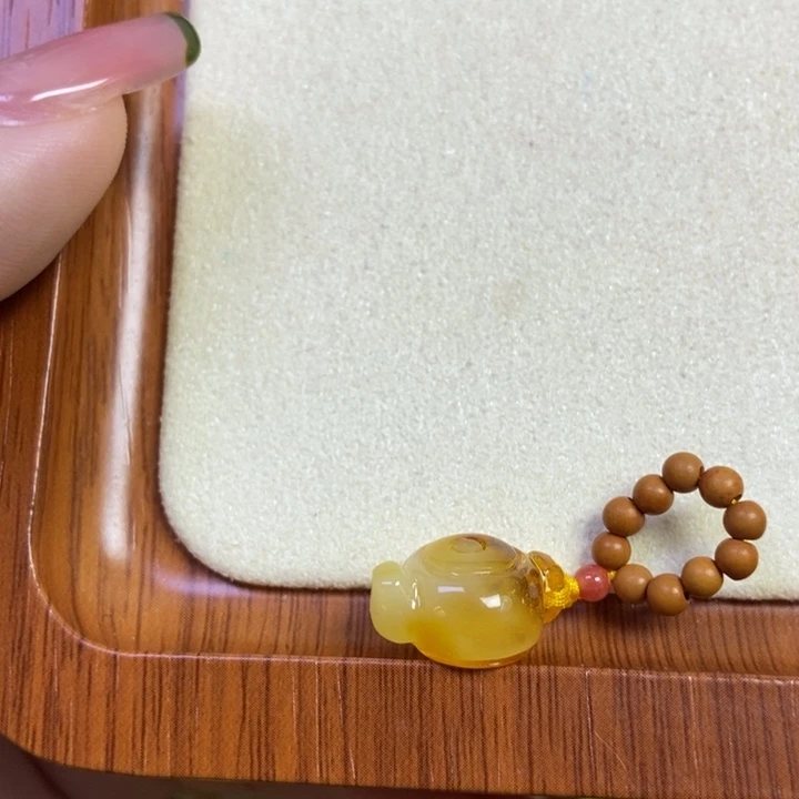 琥珀未镶嵌珠宝奇石把把胡提溜1.05g