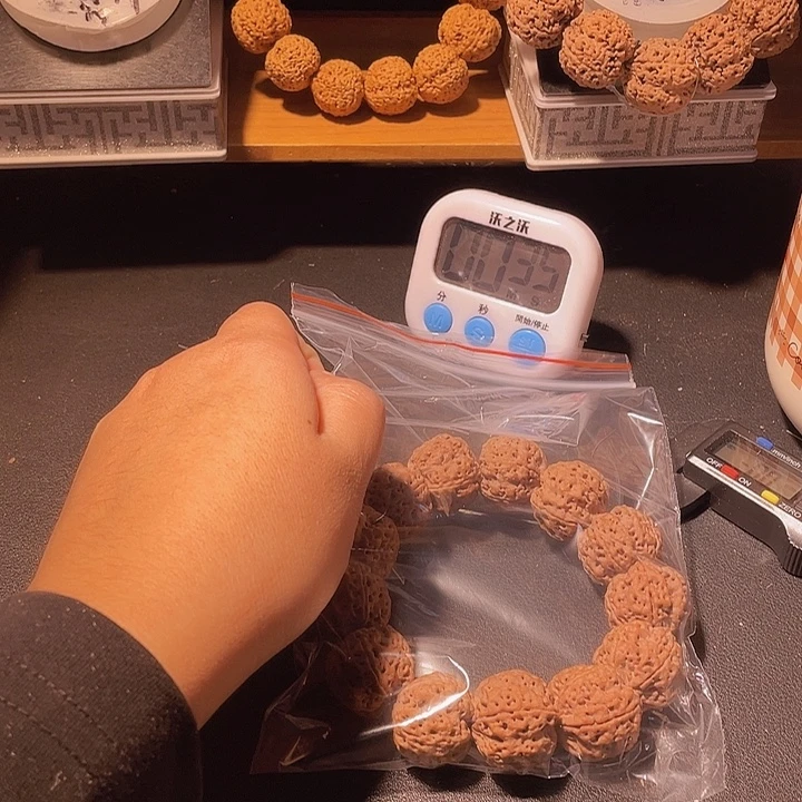 小***斌金刚菩提手串金刚