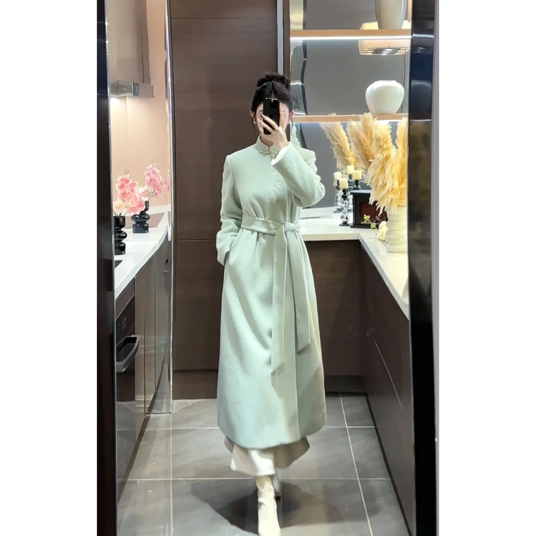 【周粥】【寒江雪】秋冬新款刺绣保暖羊毛大衣中长毛呢外套JJQ4DY5208