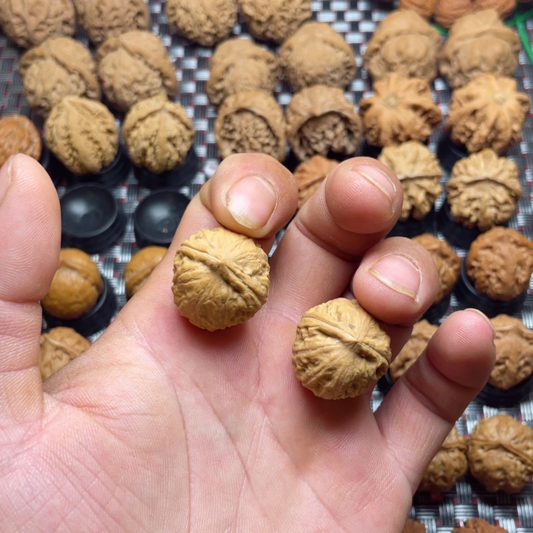 文玩核桃把件铭***?文玩核桃爱好者