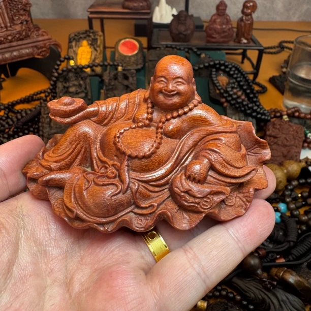 沉香木木雕红土弥勒佛摆件-越南木雕满工雕刻把件摆件