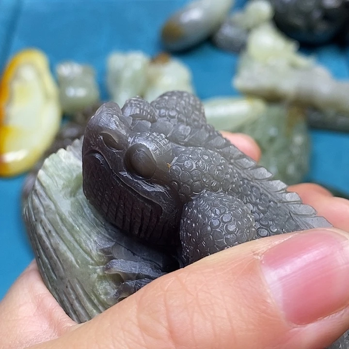 未镶嵌颈饰玛瑙/玉髓青*轩