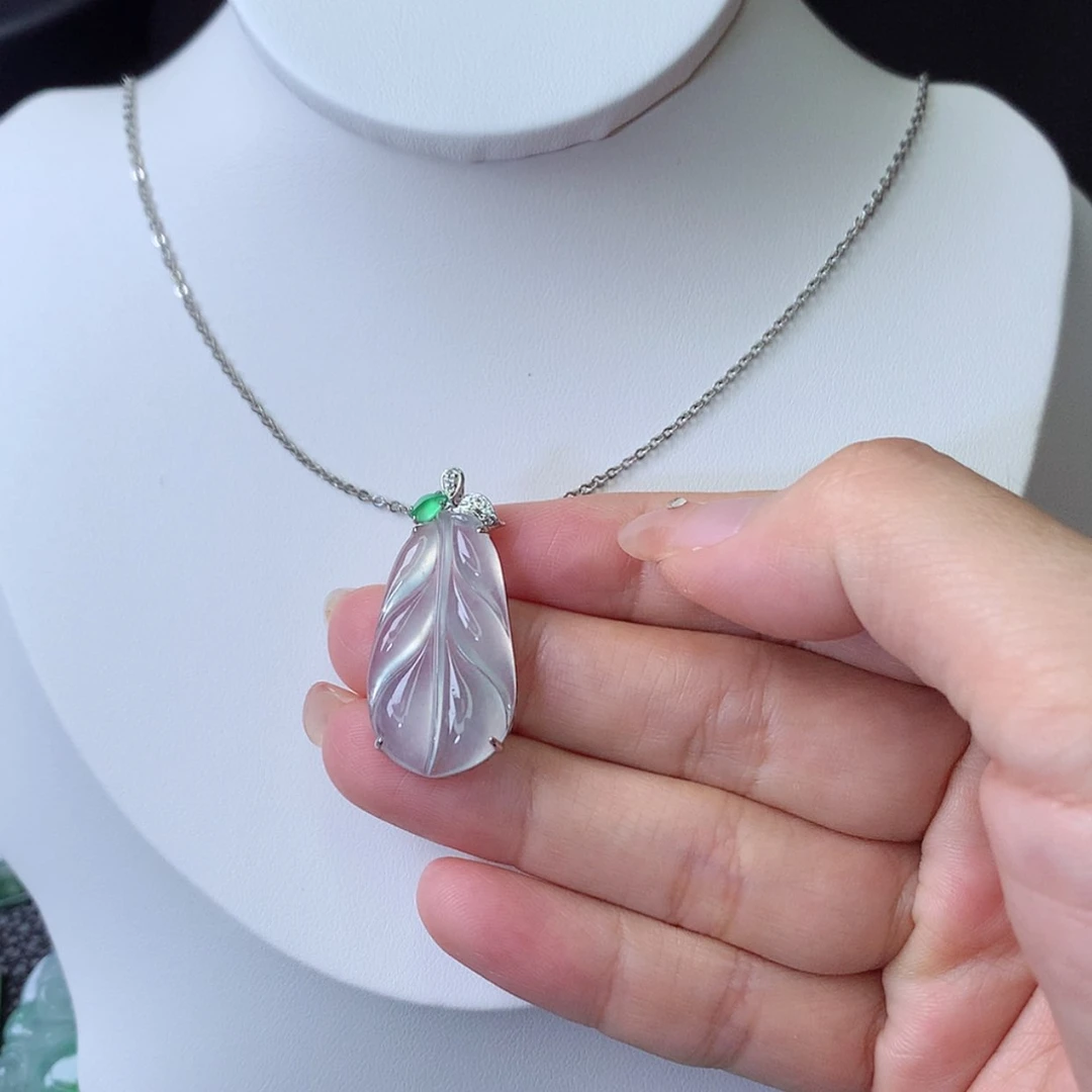 【闪购商品】吊坠(赠链)18K金镶嵌翡翠