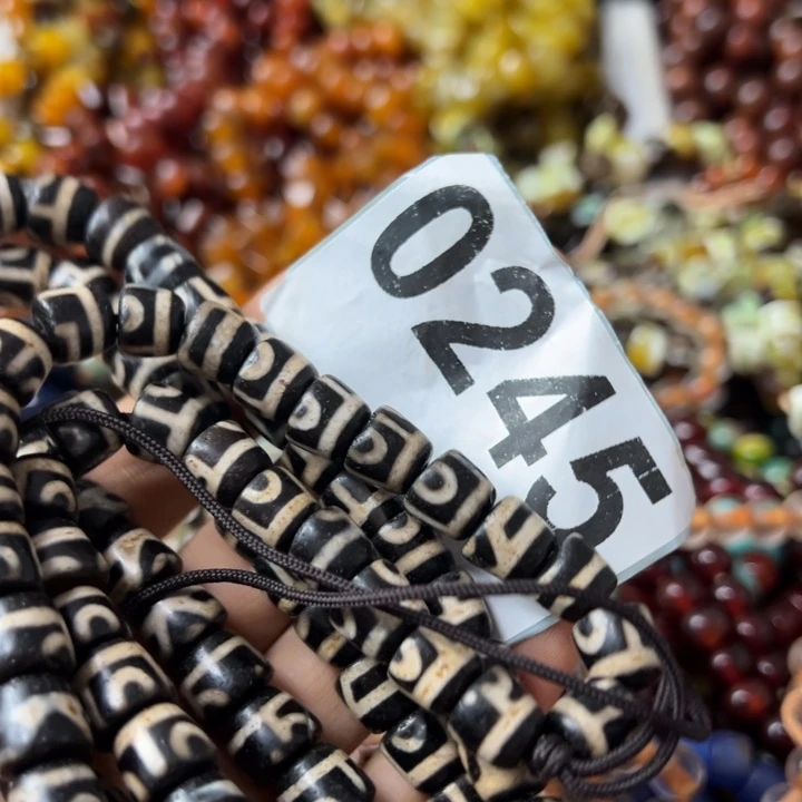 人***红玛瑙/玉髓颈饰未镶嵌