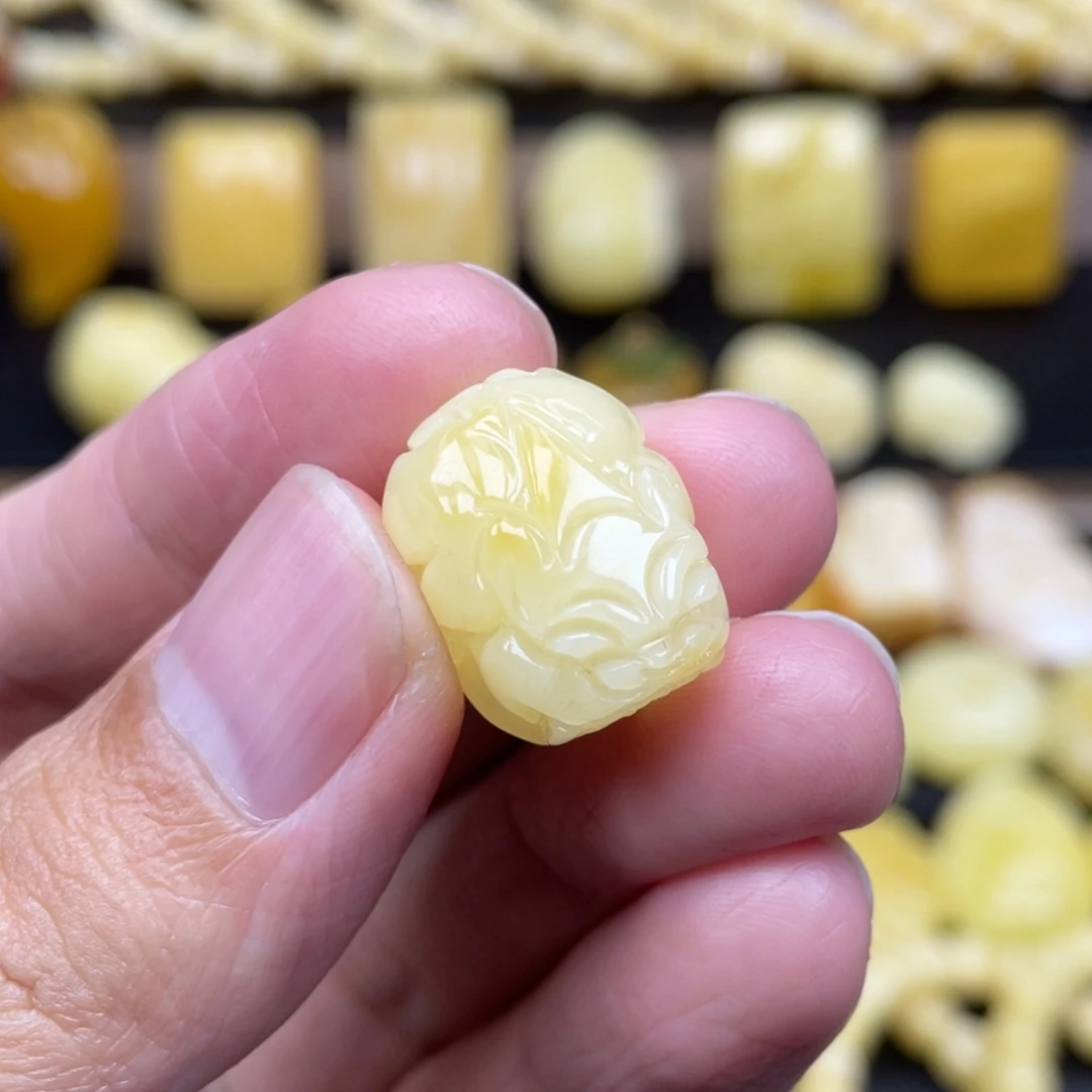 琥珀未镶嵌裸石琥珀蜜蜡