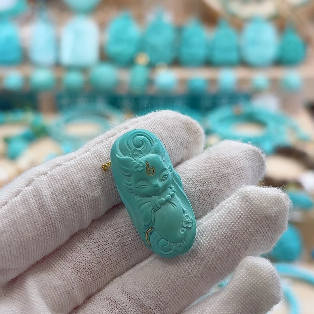 绿松石未镶嵌珠宝奇石