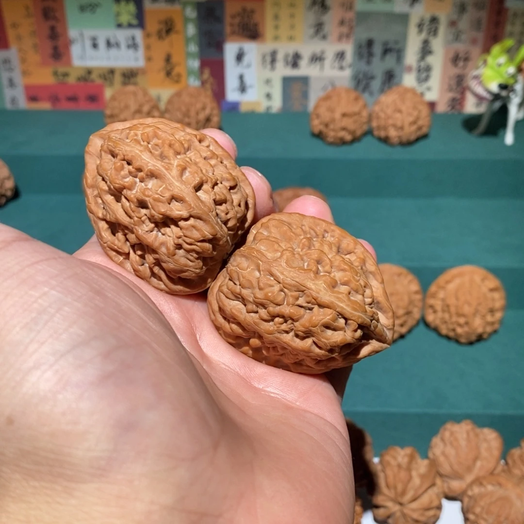 后***人把件文玩核桃红锦鲤