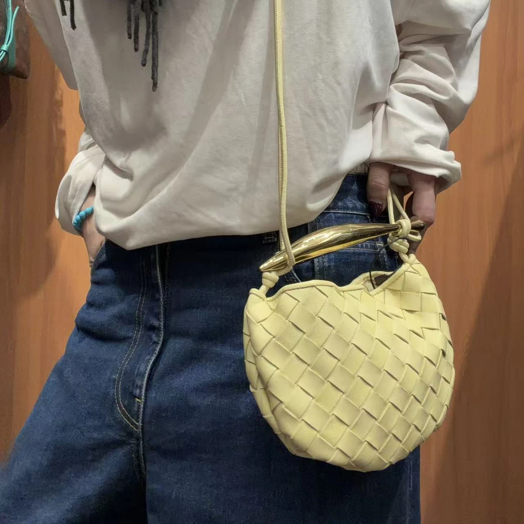 95新 BOTTEGA VENETA/葆蝶家 【蕾】 97 1179 单肩包