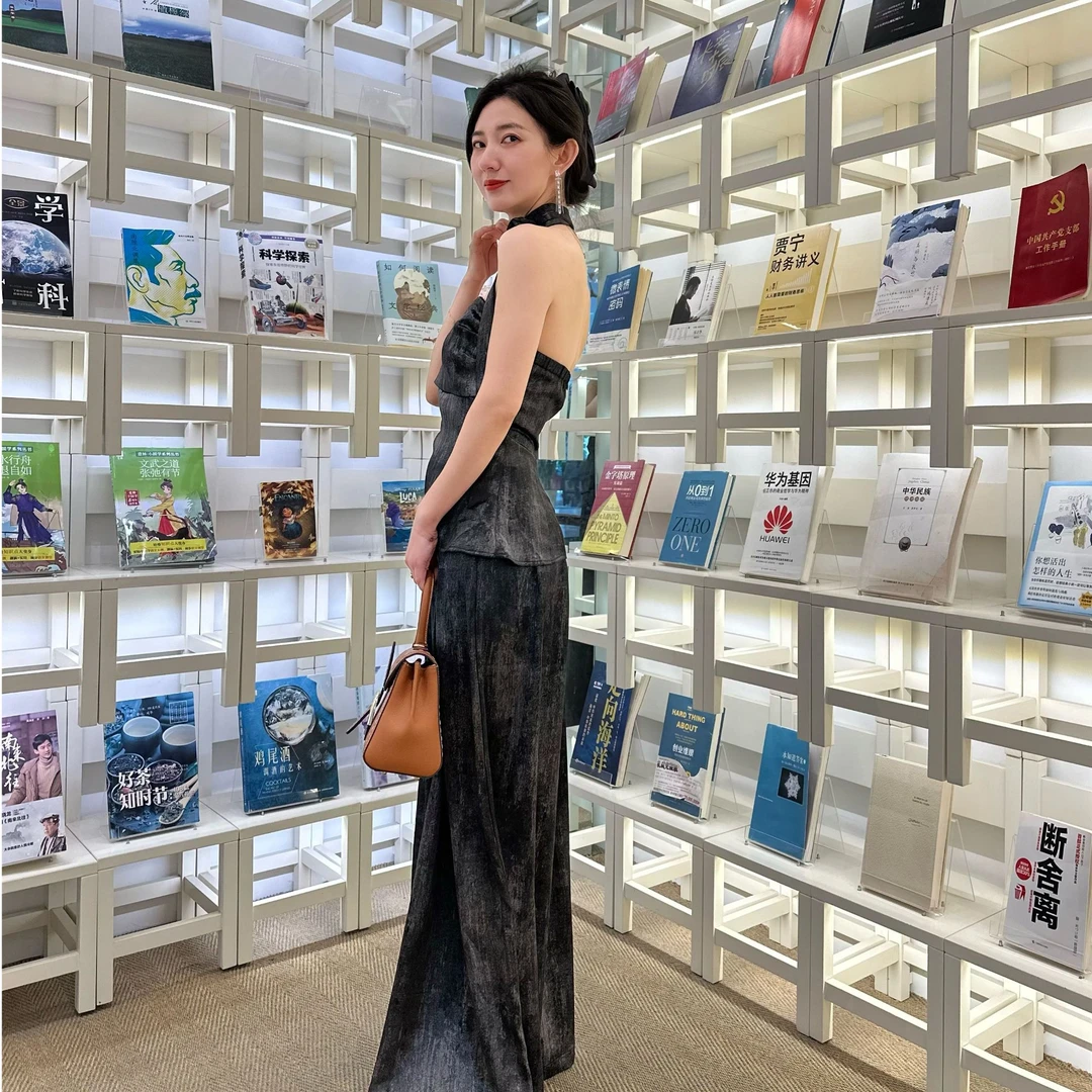 2025春季新款小众高定品质花朵脖系带扎染抹胸背心阔腿裙裤套装潮