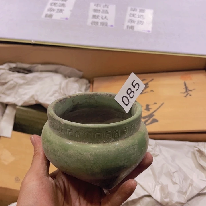 盖碗瓷器的造型和造型也很