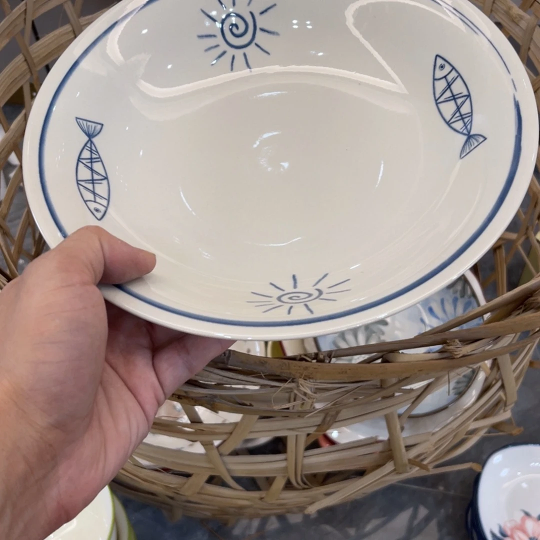 陶瓷微瑕餐具介意勿拍，满18飞！