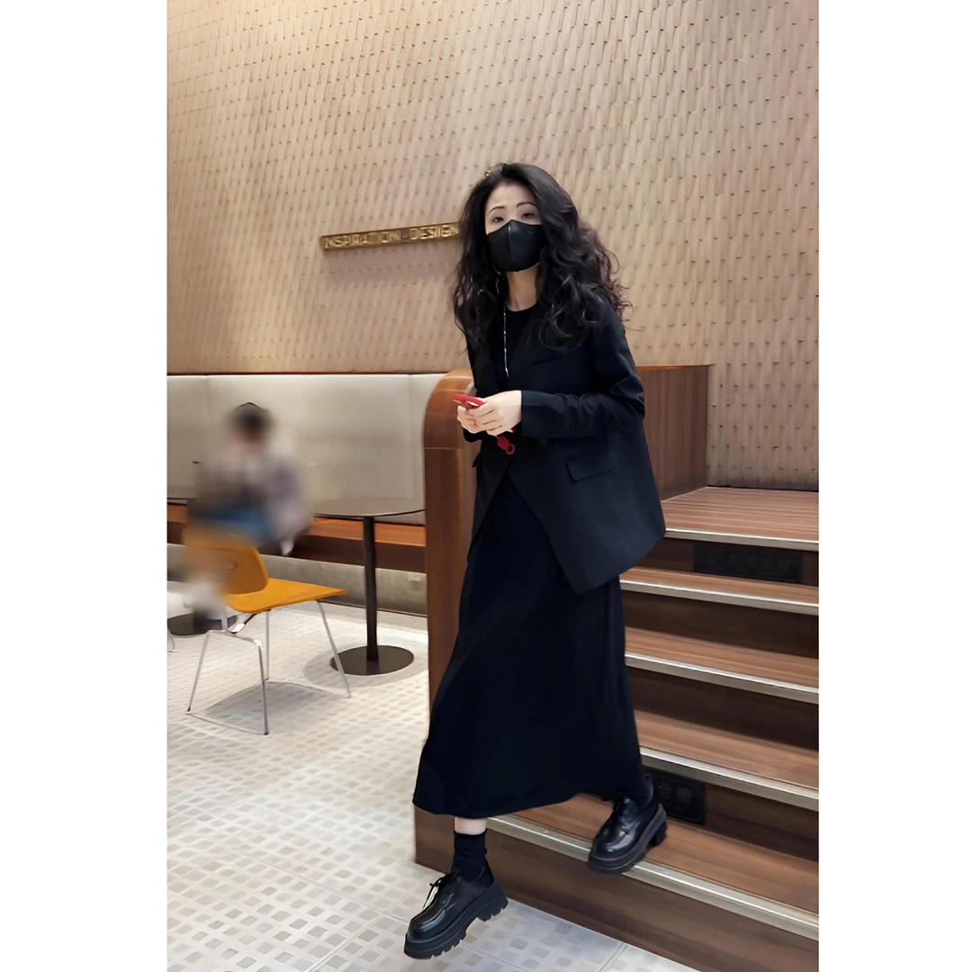 韩版气质洋气百搭显瘦遮肉黑色无袖拼接简约休闲设计西装女士马甲